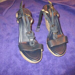 NEVER WORN MICHAEL KORS BLUE WEDGE HEELS SZ 8.5 M